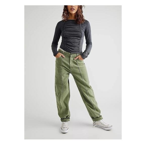 Mother Women’s high waisted Size 30 Avacado Green Straight Leg Seamed Curb Side - Picture 1 of 13